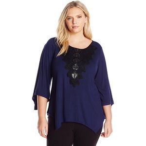 Black Floral Lace Navy 3/4 Sleeve Sharkbite Hem Top